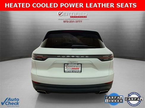 Used 2022 Porsche Cayenne w/ Premium Package image 5