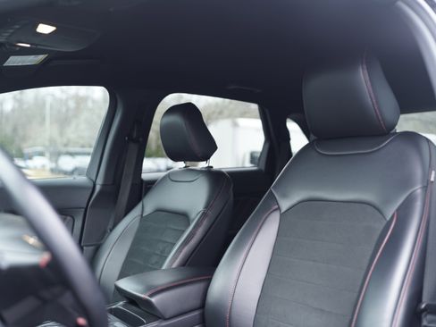 Used 2023 Ford Edge ST-Line image 22