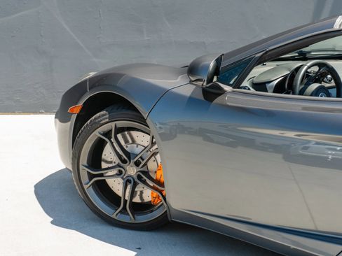 Used 2014 McLaren MP4-12C Spider RWD image 52