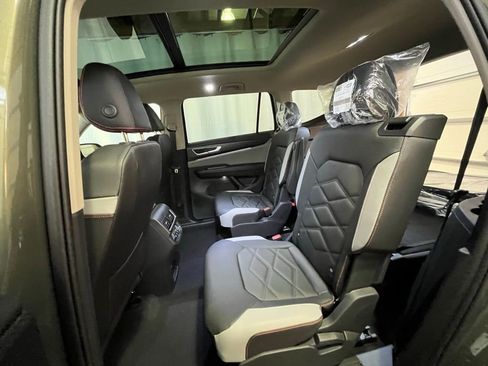 New 2026 Volkswagen Atlas Peak Edition AWD/4WD image 21