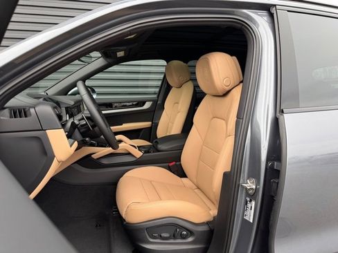 New 2026 Porsche Cayenne image 5