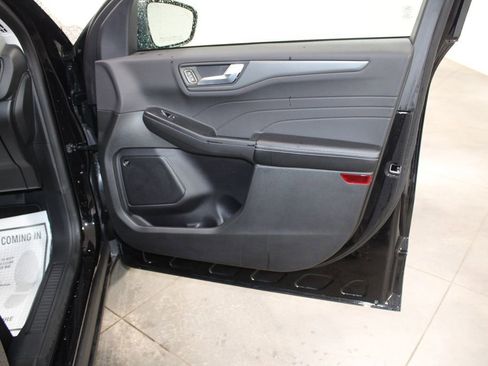 Used 2023 Ford Escape Active w/ Tech Pack #2 image 32