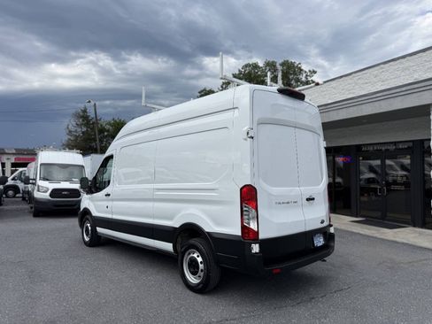 Used 2022 Ford Transit 250 148 High Roof RWD image 2