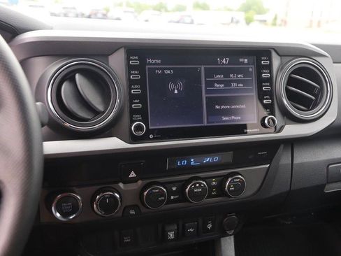 Used 2021 Toyota Tacoma TRD Off-Road AWD/4WD image 14