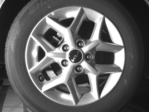 Used 2025 Kia Soul LX w/ LX Technology Package FWD image 15