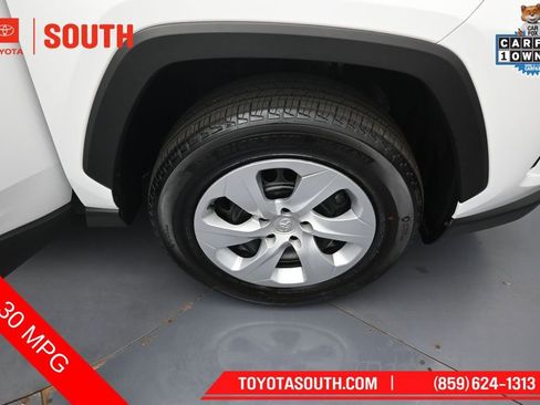 Used 2025 Toyota RAV4 LE FWD image 31
