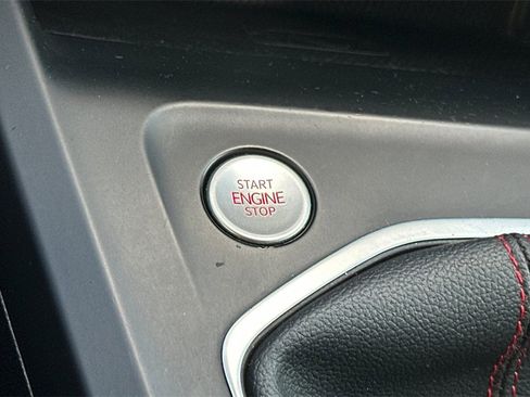 Used 2022 Volkswagen GTI S image 24