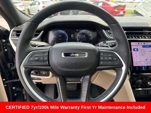 Used 2023 Jeep Grand Cherokee Limited AWD/4WD image 27