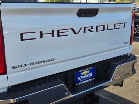 Used 2020 Chevrolet Silverado 2500 LTZ AWD/4WD image 5
