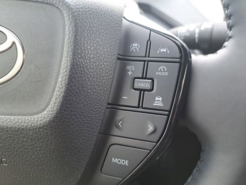 Used 2024 Toyota Prius XLE image 23