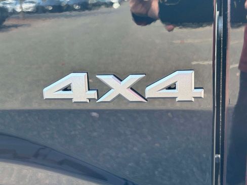 New 2026 Nissan Frontier SV w/ SV Convenience Package image 11