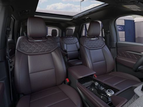 New 2026 Ford Explorer Platinum w/ LUX Leather Package AWD/4WD image 11