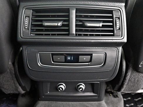 Used 2018 Audi Q7 3.0T Premium Plus w/ Premium Plus Package image 32