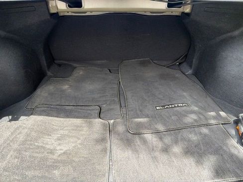 Used 2023 Hyundai Elantra SEL FWD image 31