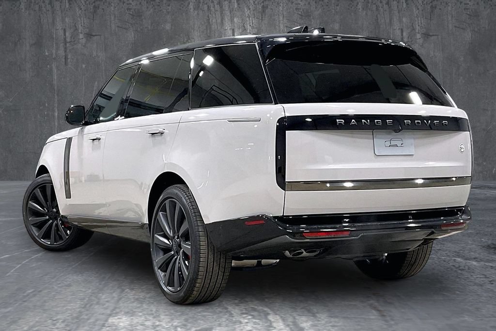 New 2026 Land Rover Range Rover SV AWD/4WD image 3
