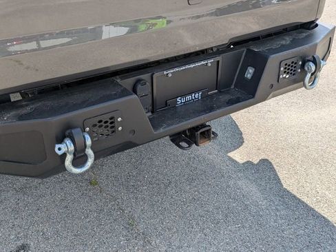 Used 2023 Jeep Gladiator Willys image 5