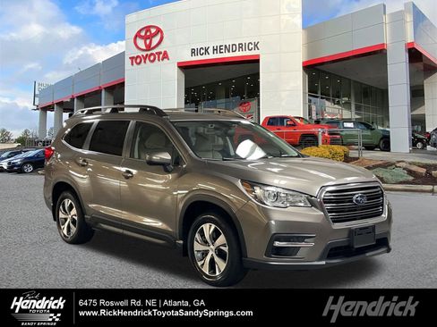 Used 2022 Subaru Ascent Premium w/ Convenience Package image 1