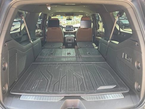 Used 2023 Chevrolet Suburban High Country w/ Max Trailering Package AWD/4WD image 7