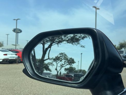 Used 2022 Toyota Camry LE image 18