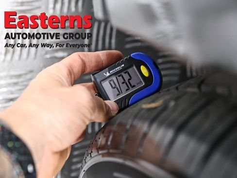 Used 2019 Toyota C-HR Limited image 27