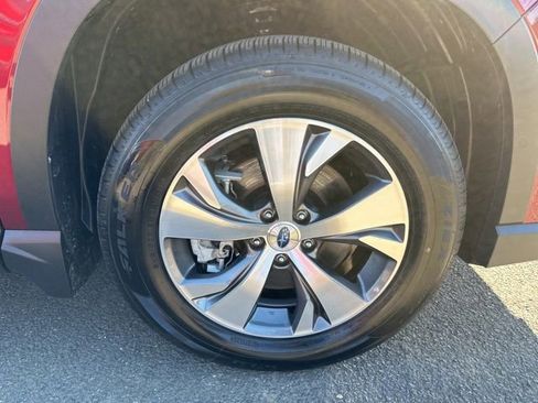 Certified 2025 Subaru Ascent Premium image 30