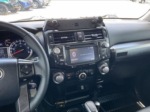 Used 2019 Toyota 4Runner TRD Off-Road Premium AWD/4WD image 9