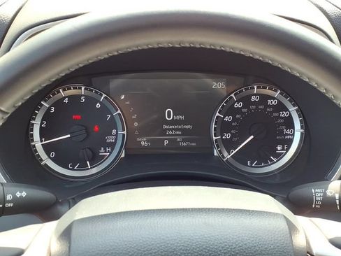 Used 2026 Toyota Highlander XLE AWD/4WD image 22