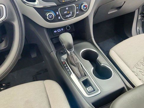 Used 2023 Chevrolet Equinox LS w/ LS Convenience Package AWD/4WD image 25