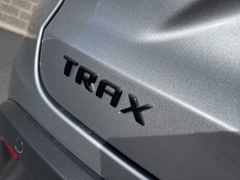 New 2026 Chevrolet Trax LT w/ Driver Confidence Package FWD image 10