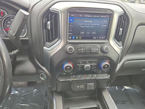 Used 2022 Chevrolet Silverado 1500 LT Trail Boss w/ Bed Protection Package image 25