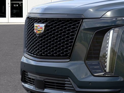 New 2026 Cadillac Escalade Sport AWD/4WD image 13