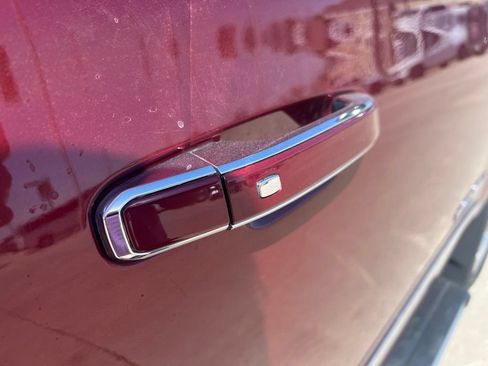 Used 2020 GMC Yukon XL Denali w/ Denali Ultimate Package AWD/4WD image 10