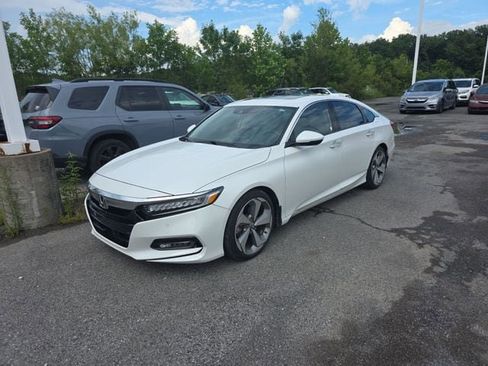 Used 2020 Honda Accord Touring image 1
