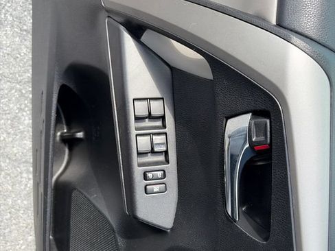 Used 2016 Toyota RAV4 XLE FWD image 15