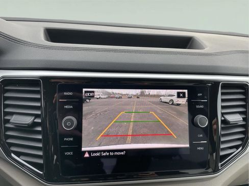 Used 2023 Volkswagen Atlas SE w/ Black Wheel Package image 31