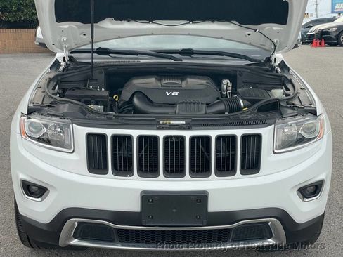 Used 2015 Jeep Grand Cherokee Limited AWD/4WD image 25