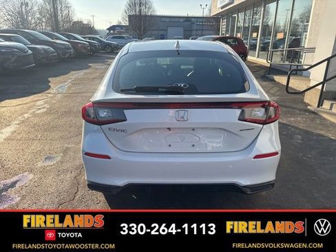 Used 2024 Honda Civic Sport image 3