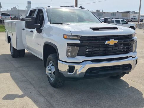 New 2026 Chevrolet Silverado 3500 W/T w/ WT Convenience Package AWD/4WD image 1