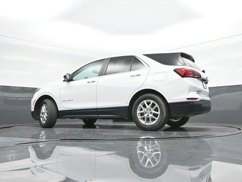 Used 2023 Chevrolet Equinox LT image 30