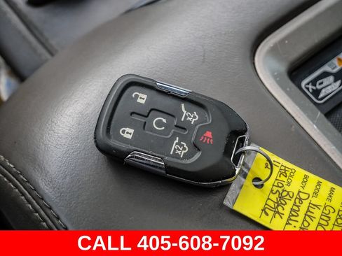 Used 2017 GMC Yukon Denali w/ Open Road Package AWD/4WD image 44