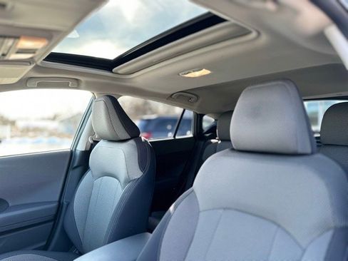 Used 2024 Subaru Crosstrek 2.0i Premium image 12