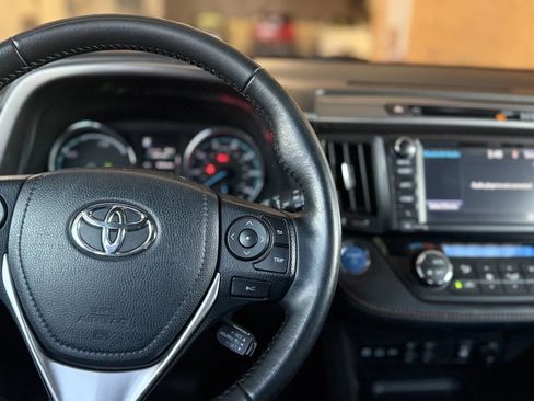 Used 2018 Toyota RAV4 SE w/ Advanced Technology Package AWD/4WD image 24