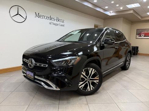 Used 2025 Mercedes-Benz GLA 250 image 1