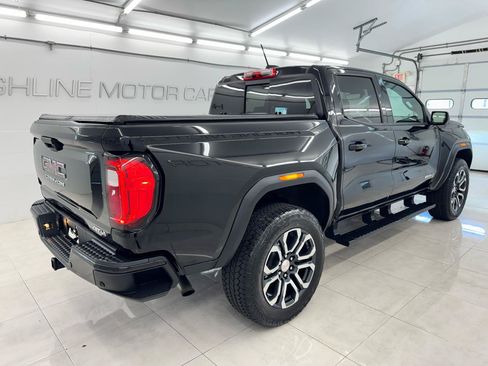 Used 2024 GMC Canyon AT4 w/ Canyon Safety Plus Package AWD/4WD image 4