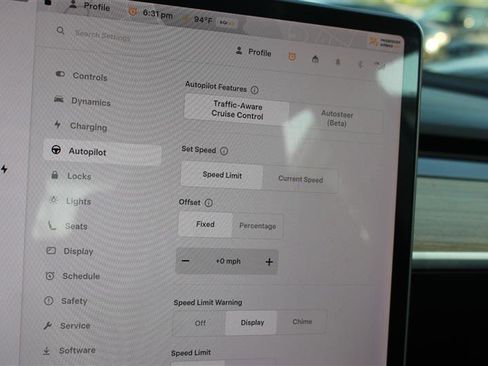 Used 2018 Tesla Model 3 Long Range image 13