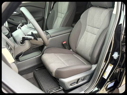 New 2026 Nissan Rogue SV w/ Cold Weather Package FWD image 17