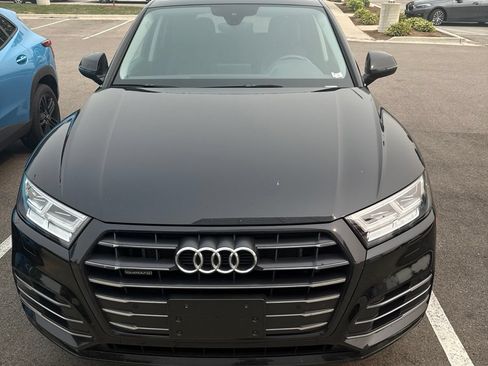 Used 2020 Audi Q5 e Premium Plus w/ Premium Plus Package AWD/4WD image 2