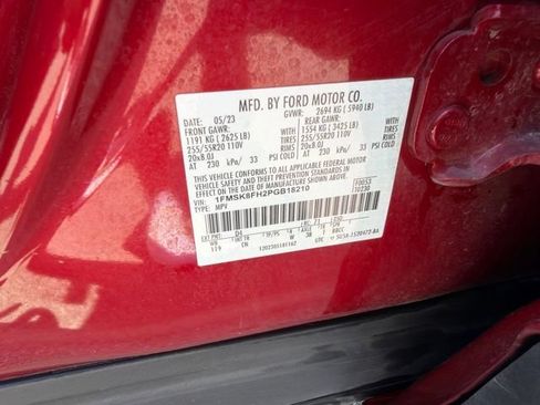 Used 2023 Ford Explorer Limited AWD/4WD image 41