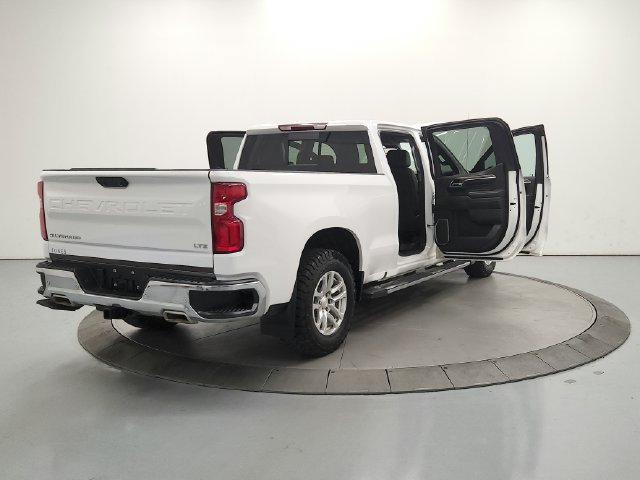 Used 2024 Chevrolet Silverado 1500 LTZ AWD/4WD image 13
