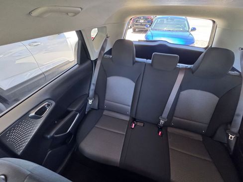 Used 2025 Kia Soul LX w/ LX Technology Package FWD image 37